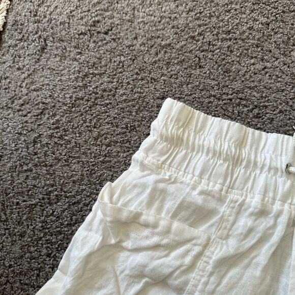Athleta Cabo Linen 4” Shorts - Picture 2 of 5